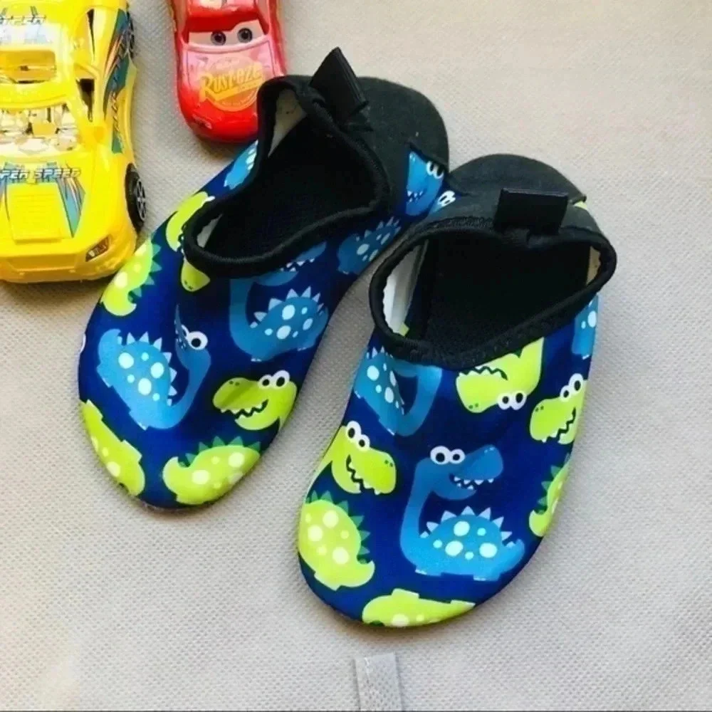 Toddler boy watershoes/dino themed/sz22/23…